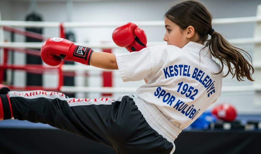 Kestel Belediyesi, çocukların ve gençlerin yaz tatilini sporla iç içe,