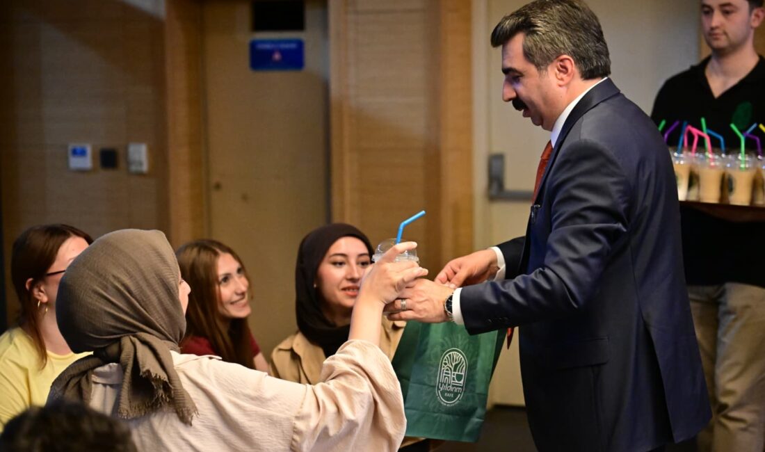 Yıldırım Belediye Başkanı Oktay Yılmaz, sınav maratonu öncesi öğrencilere moral