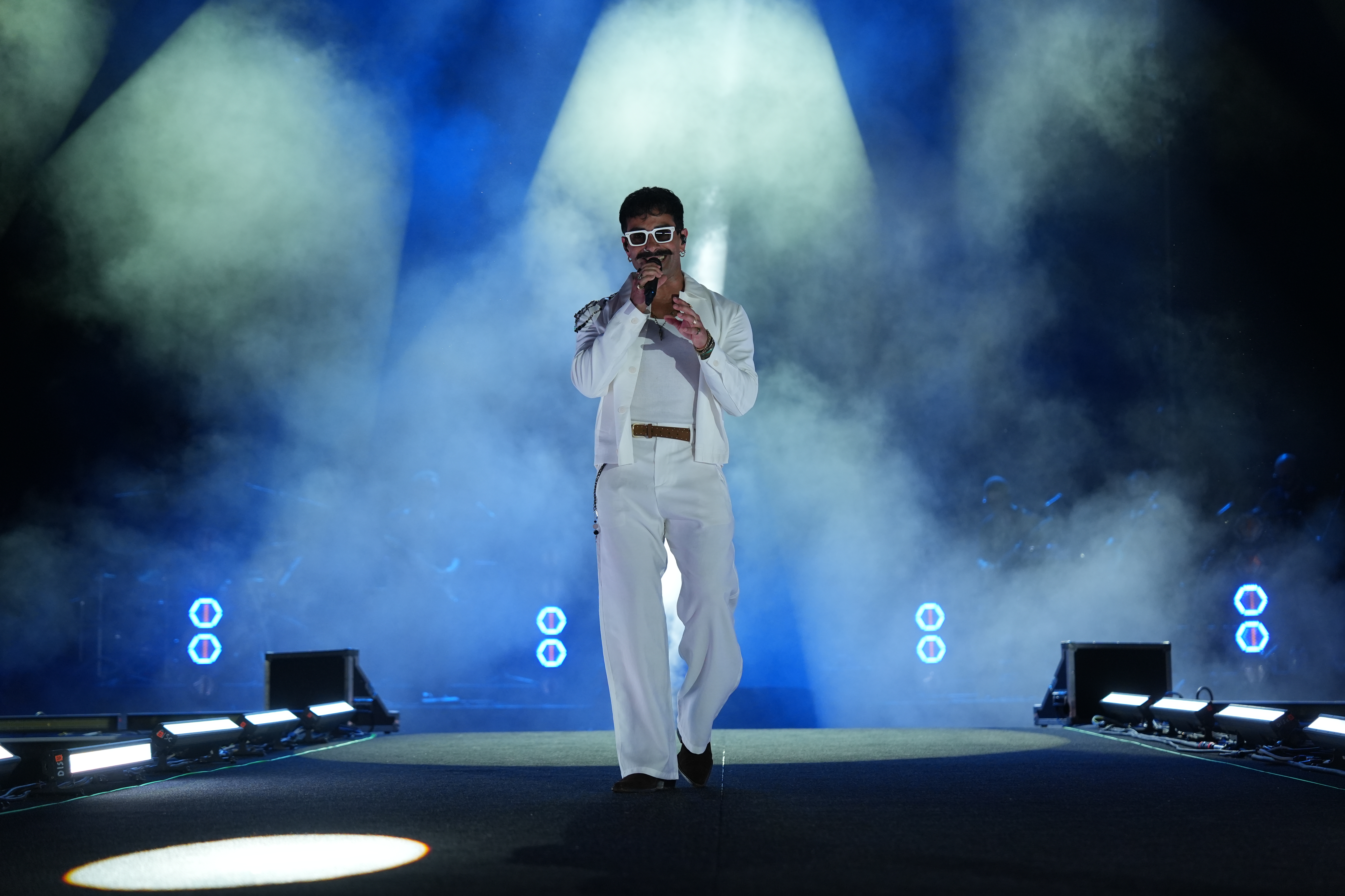 Bursa, festivalin yedinci akşamında Türk pop müziğinin sevilen isimlerinden Gökhan