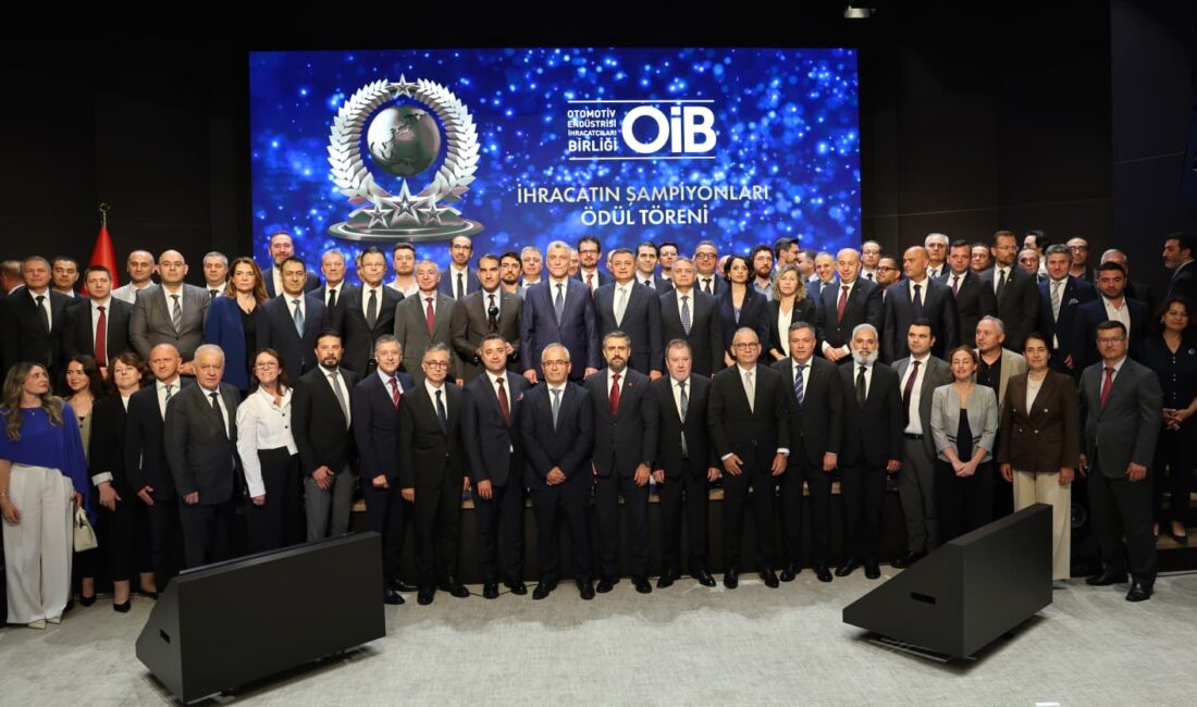 Uludağ Otomotiv Endüstrisi İhracatçıları Birliği’nin (OİB) düzenlediği İhracatın Şampiyonları Ödül