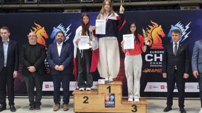 Bursa Büyükşehir Belediyesporlu Arya Aydoğan, Polonya'da gerçekleştirilen 25. Avrupa Yaş