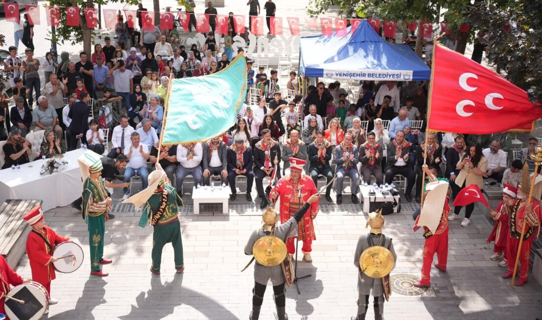Yenişehir ve Keles belediyelerinin ortaklaşa düzenlediği Nilüfer Hatun Gelin Uğurlama