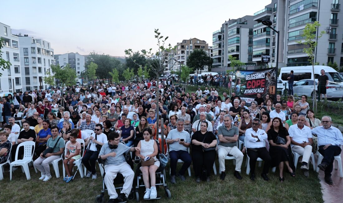 Bursa'nın Nilüfer ilçesinde akademik odalar, sivil toplum kuruluşları ve vatandaşlar