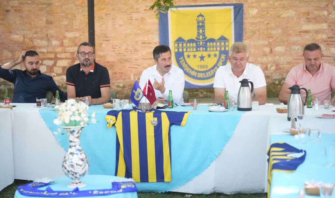 Yenişehir Belediye Başkanı Ercan Özel, önümüzdeki sezon Profesyonelliğe Geçiş Ligi'nde