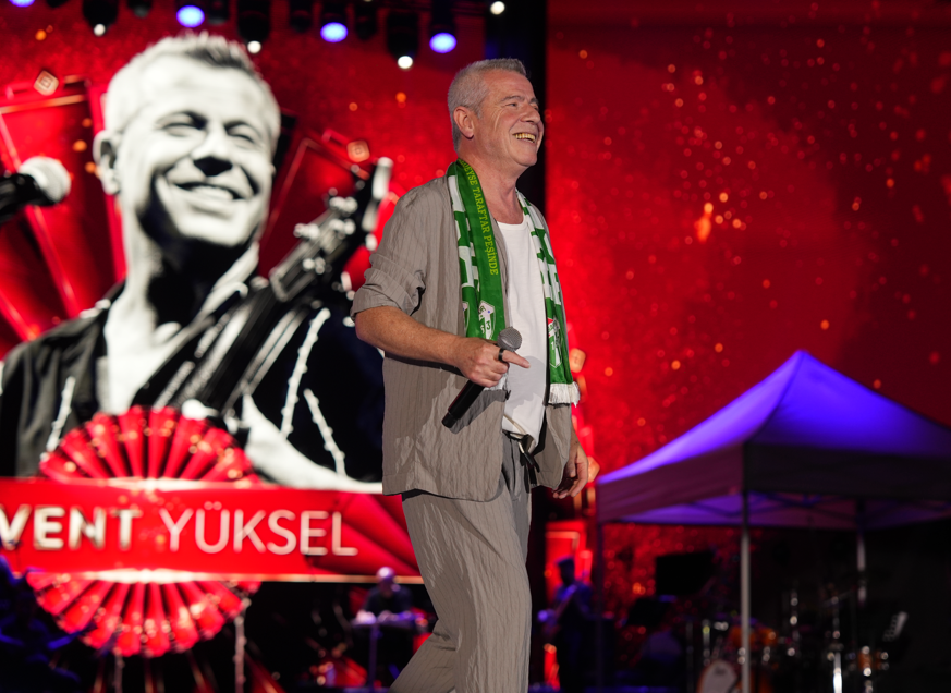 Bursa Kültür Yolu Festivali'nin beşinci gününde, FSM Hastane Alanı’nda sahne