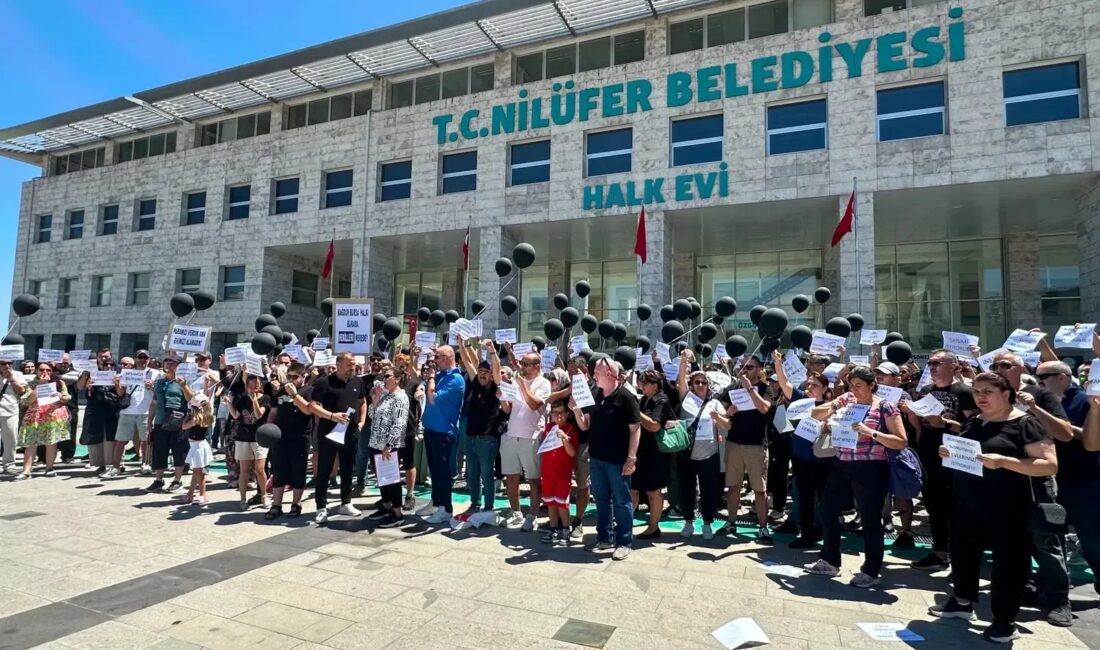 Bursa'da Atış Yapı'nın hayata geçirdiği konut projelerinden ev satın almalarına