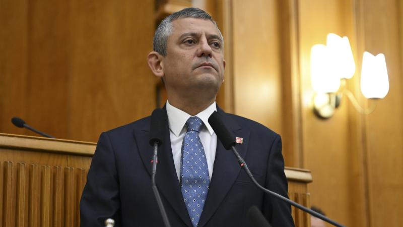 CHP Grup Başkanı Özgür Özel, birkaç gün içinde yeni bir