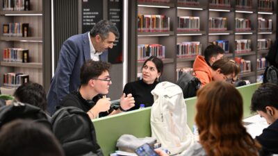 Yıldırım Belediyesi’nin ilçeye kazandırdığı modern kütüphaneler, gençlerin ve kitap tutkunlarının